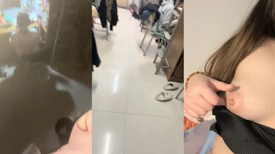 【女大学生宿舍的乐趣】甜美乖巧邻家小妹女学生沉浸式一边和舍友聊天一边偷拍她们的春光,最后还自慰直播，极品粉嫩逼